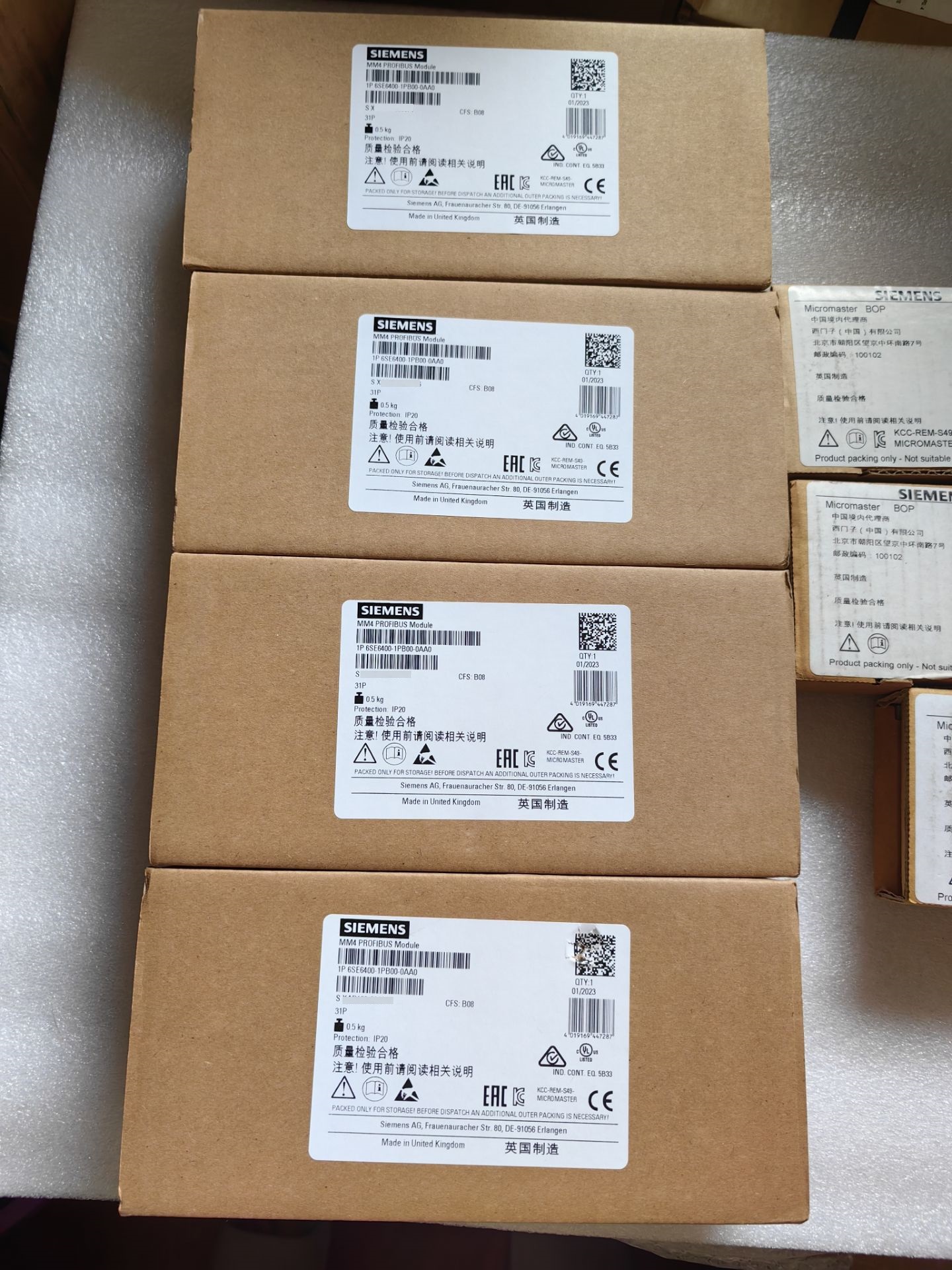 TPC1570Gn TPC1570Gi